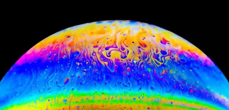 Soap bubble interference